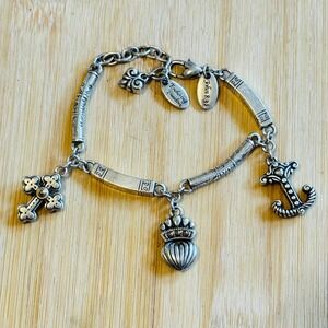 Brighton Enduring Freedom charm Bracelet Signed Silver Plated chain bar link